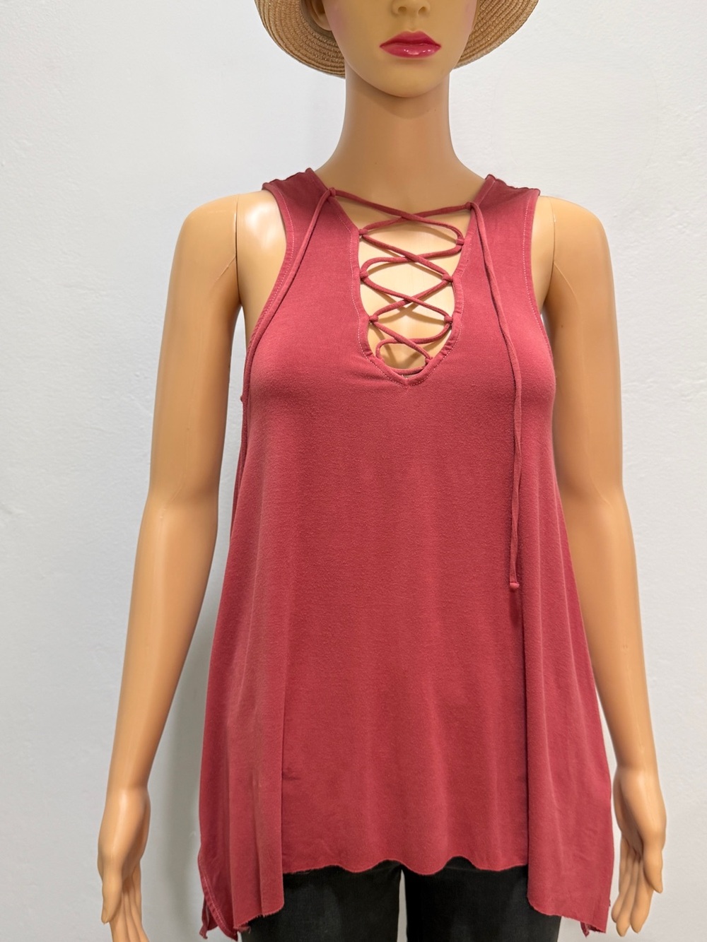 American Eagle Outfitters Lace-Up Tank Top in Dusty Rose